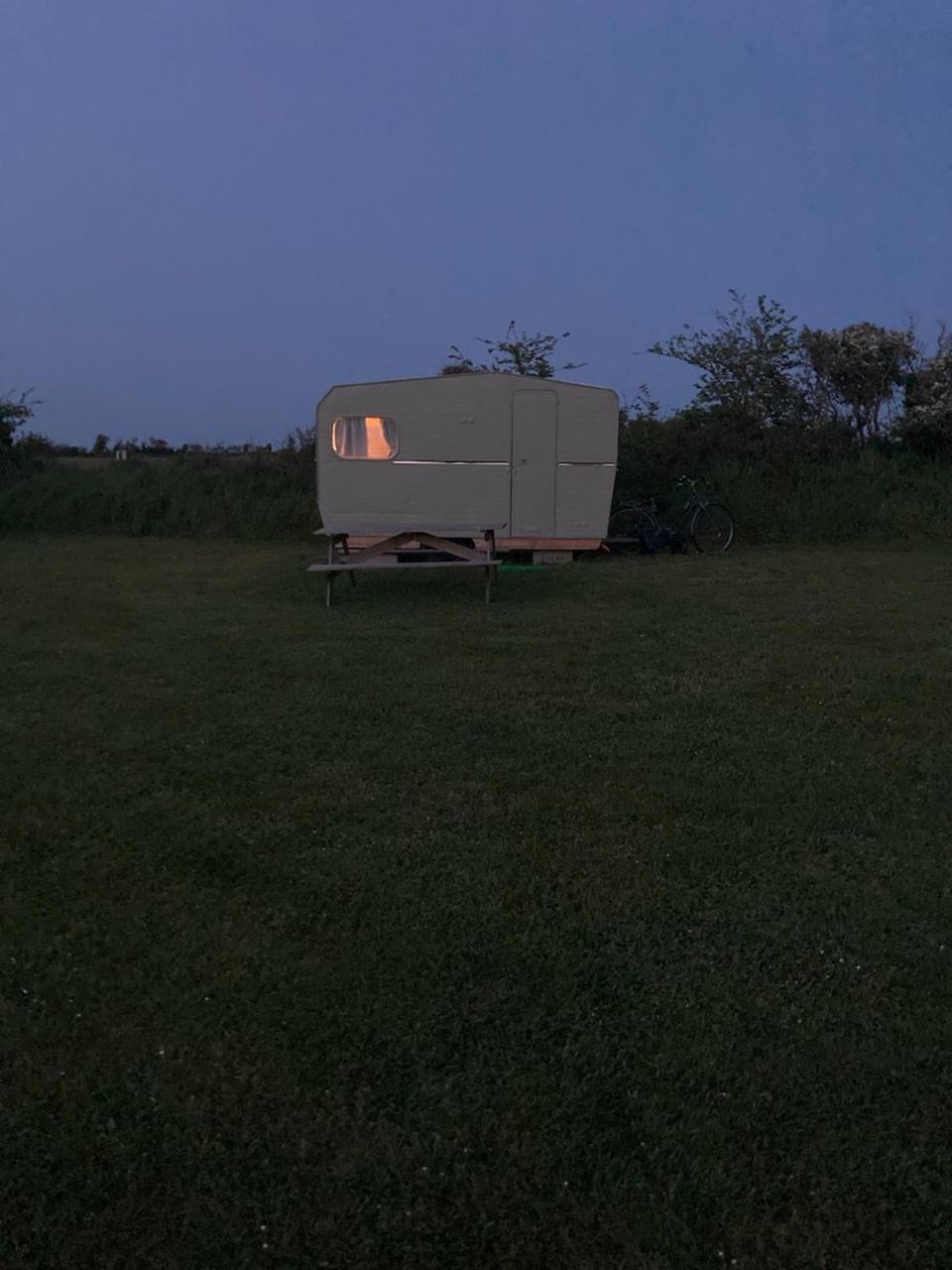 Camping Les Ronds Duval Face Aux Iles Anglo-Normandes Les Moitiers-d'Allonne Ngoại thất bức ảnh