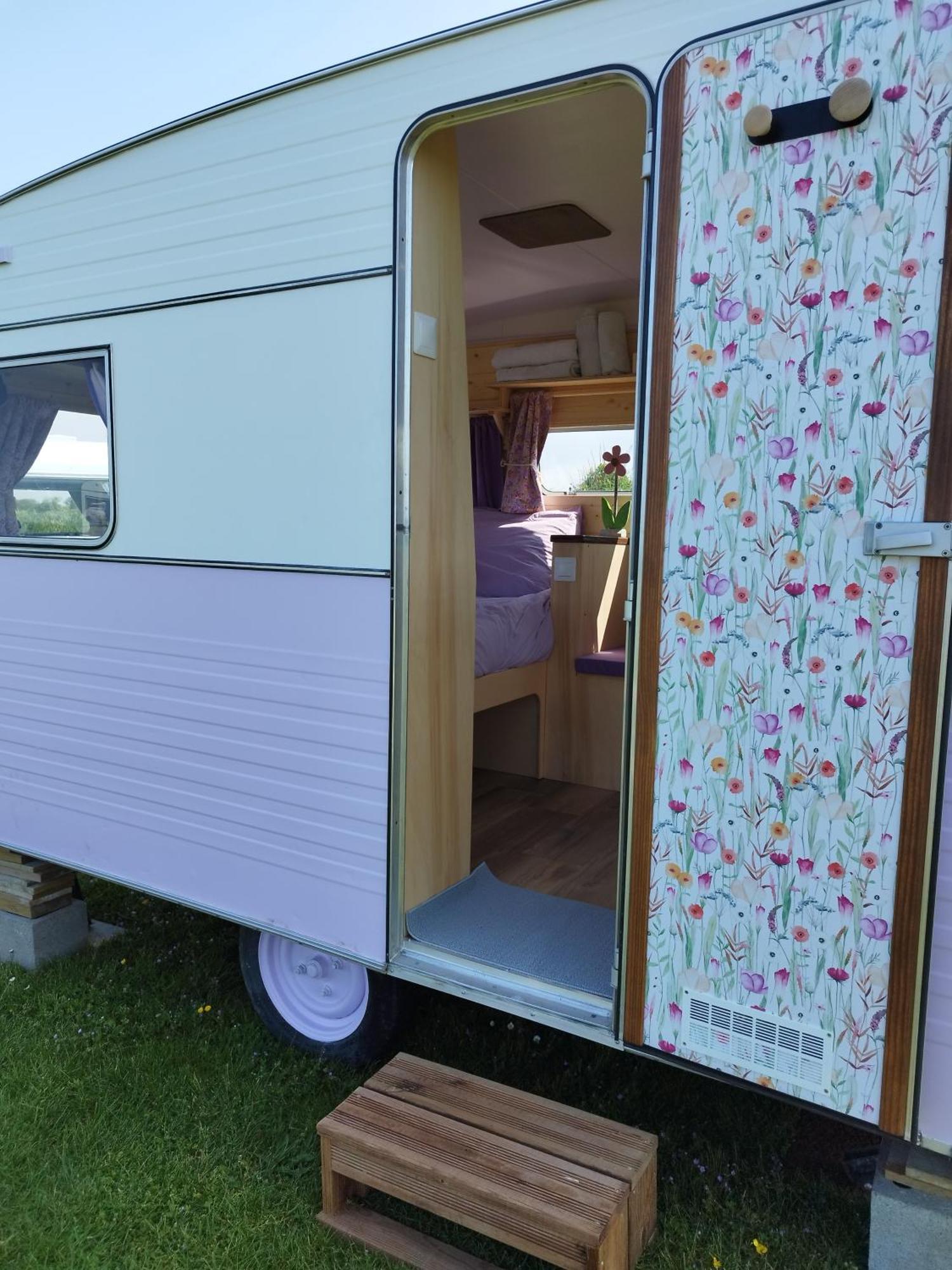Camping Les Ronds Duval Face Aux Iles Anglo-Normandes Les Moitiers-d'Allonne Ngoại thất bức ảnh